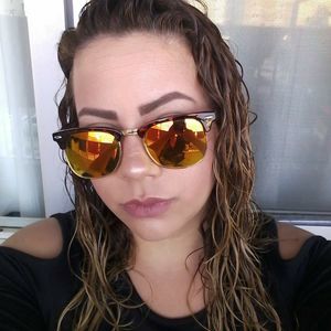 Meet your Posher, Stacey